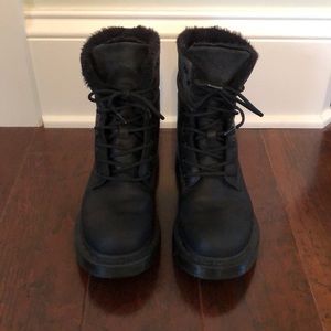 Dr Martens 1460 fur lined black boot size 7